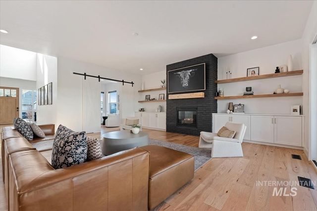 13684 N Sage Grouse Pl, Boise, ID 83714