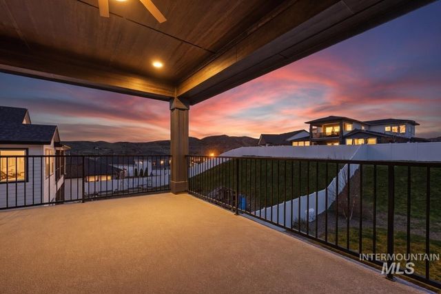 13684 N Sage Grouse Pl, Boise, ID 83714