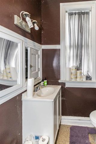 3815 N 20th Street, St Louis, MO 63107
