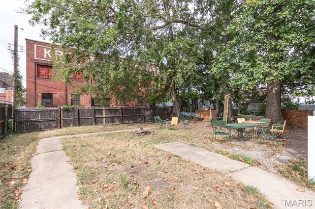 3815 N 20th Street, St Louis, MO 63107