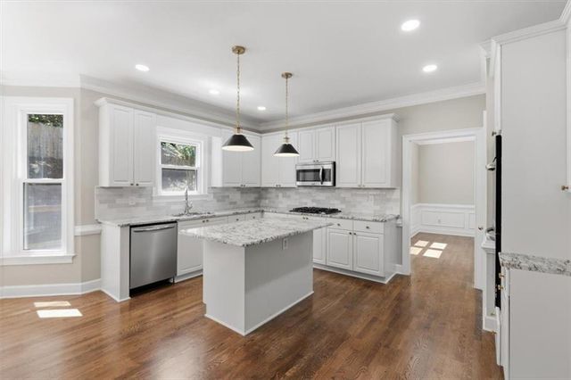 5719 Brookstone Walk NW, Acworth, GA 30101