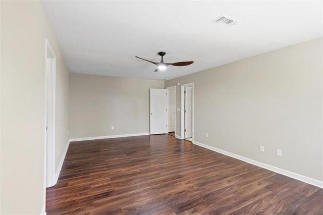 5719 Brookstone Walk NW, Acworth, GA 30101