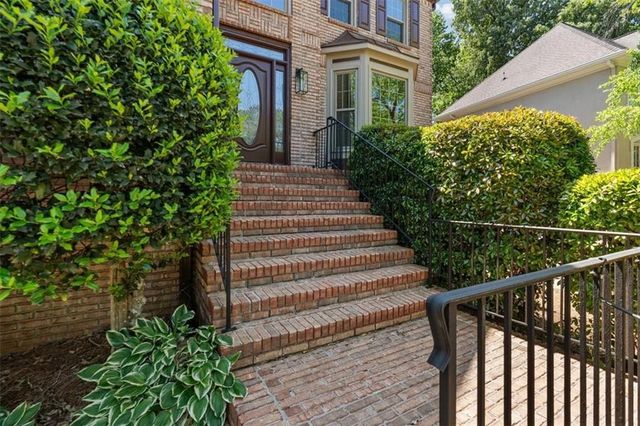 5719 Brookstone Walk NW, Acworth, GA 30101