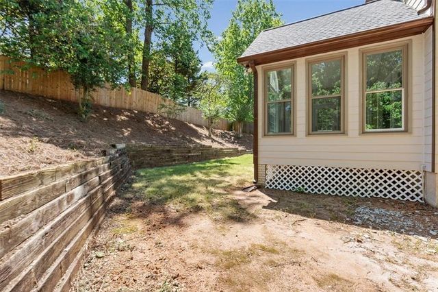5719 Brookstone Walk NW, Acworth, GA 30101