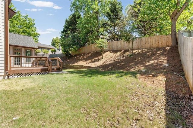 5719 Brookstone Walk NW, Acworth, GA 30101