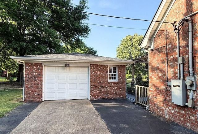 5636 PLEASANT RIDGE RD, Millington, TN 38053