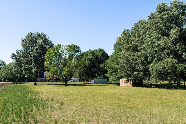 5636 PLEASANT RIDGE RD, Millington, TN 38053