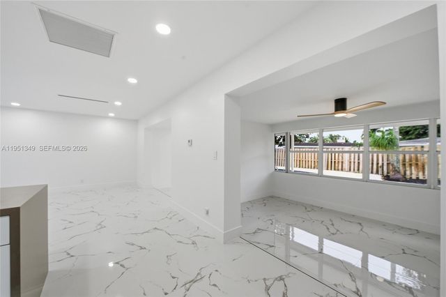 4711 NE 18th Avenue, Oakland Park, FL 33334
