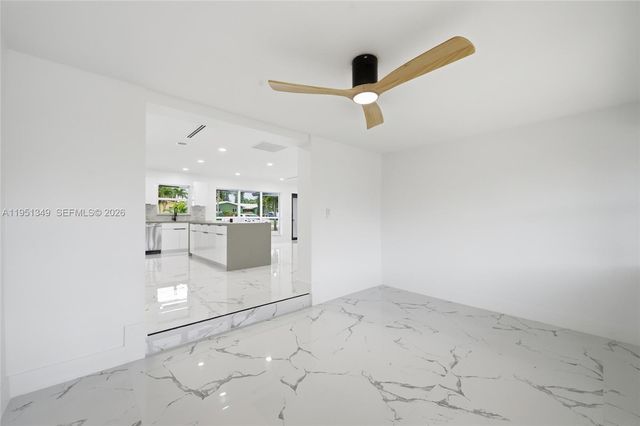 4711 NE 18th Avenue, Oakland Park, FL 33334