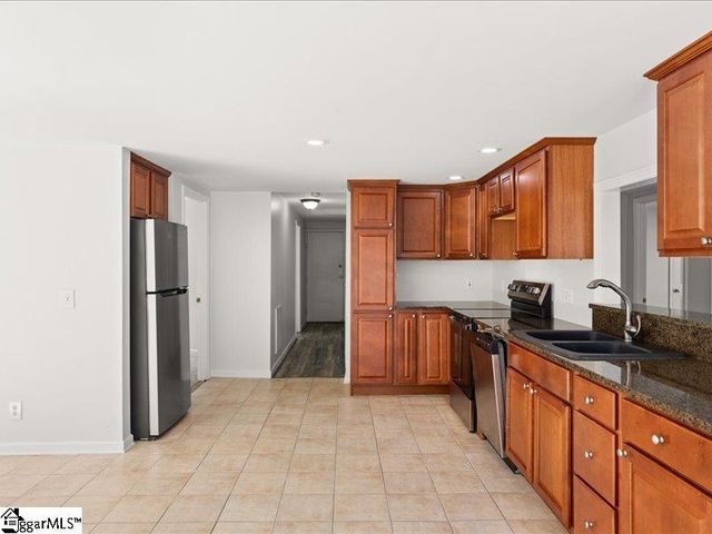 1028 Pinelake Drive, Anderson, SC 29689