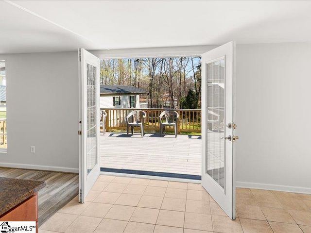 1028 Pinelake Drive, Anderson, SC 29689