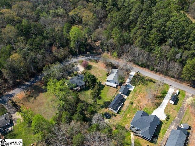 1028 Pinelake Drive, Anderson, SC 29689