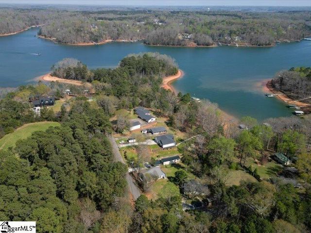 1028 Pinelake Drive, Anderson, SC 29689