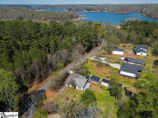 1028 Pinelake Drive, Anderson, SC 29689