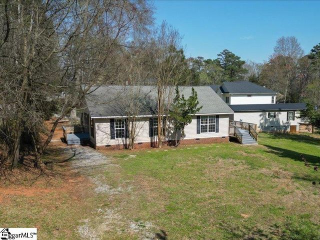 1028 Pinelake Drive, Anderson, SC 29689