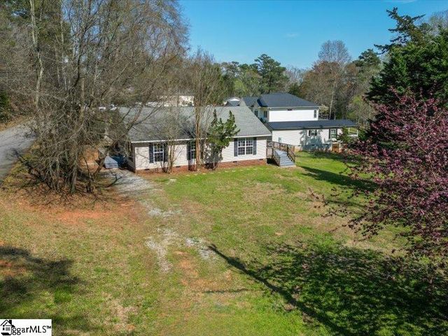 1028 Pinelake Drive, Anderson, SC 29689