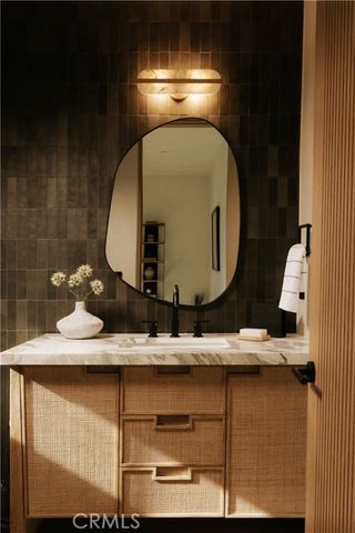 12527 Mitchell Avenue, Los Angeles, CA 90066