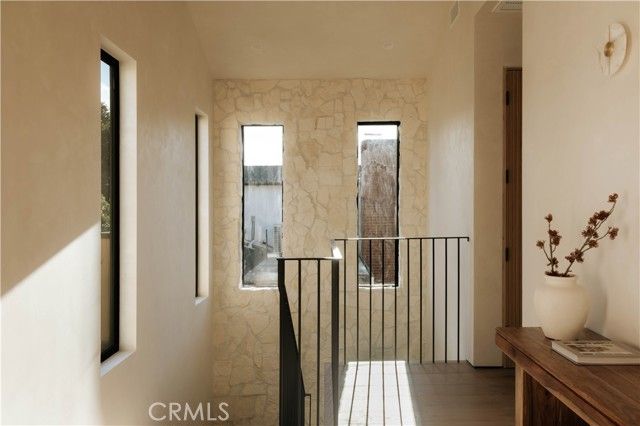 12527 Mitchell Avenue, Los Angeles, CA 90066