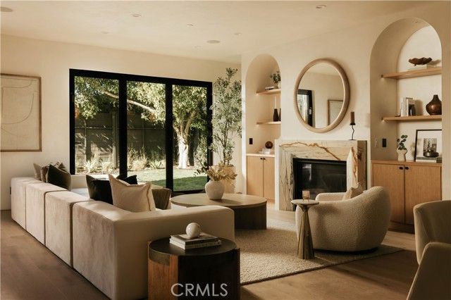 12527 Mitchell Avenue, Los Angeles, CA 90066