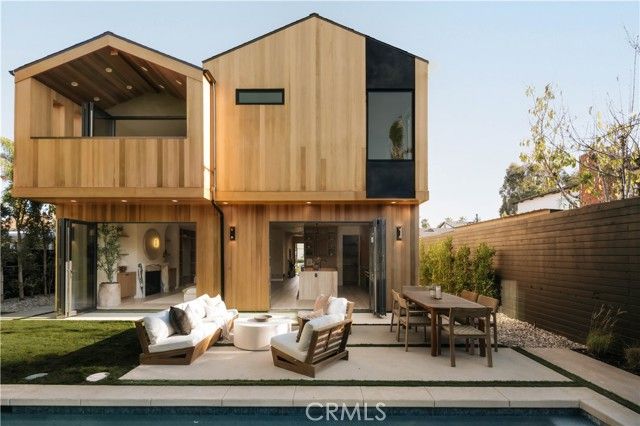 12527 Mitchell Avenue, Los Angeles, CA 90066