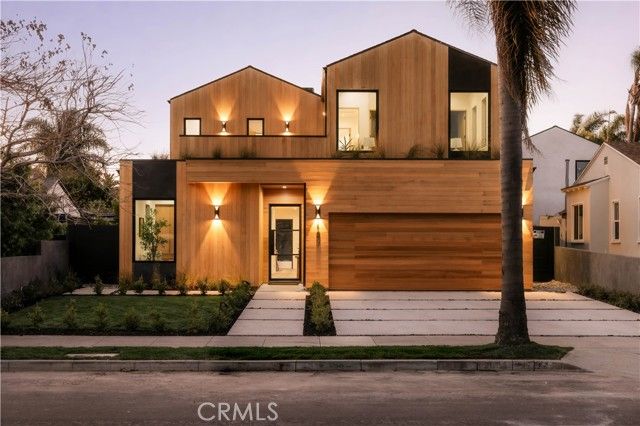 12527 Mitchell Avenue, Los Angeles, CA 90066