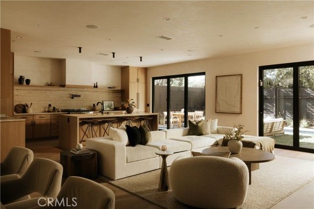 12527 Mitchell Avenue, Los Angeles, CA 90066