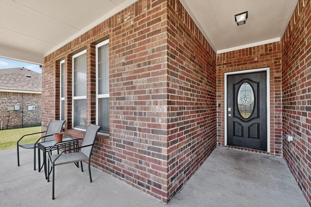 410 Dartmouth Drive, Van Alstyne, TX 75496