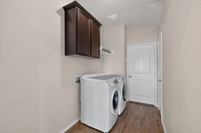 410 Dartmouth Drive, Van Alstyne, TX 75496