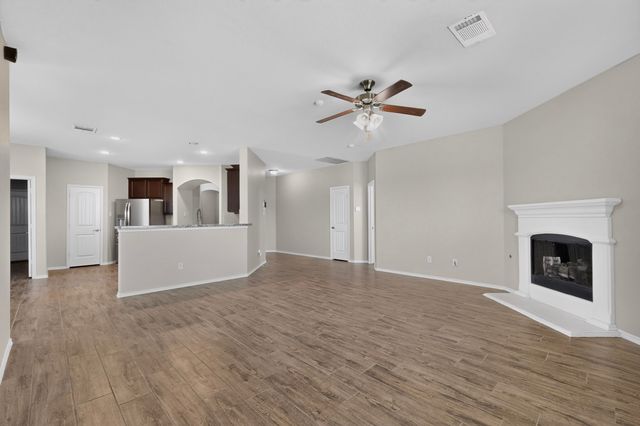 410 Dartmouth Drive, Van Alstyne, TX 75496