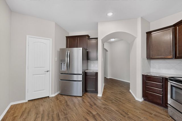 410 Dartmouth Drive, Van Alstyne, TX 75496