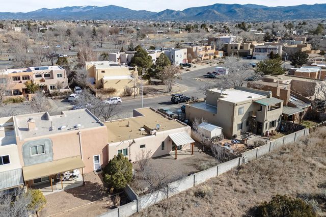 2578 Camino San Patricio, Santa Fe, NM 87505