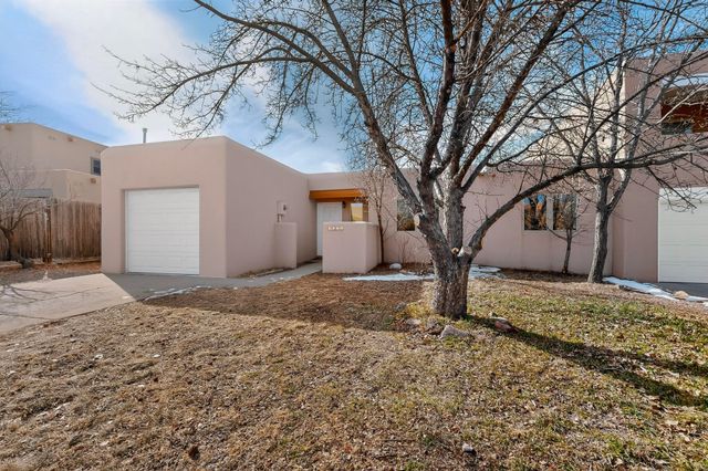 2578 Camino San Patricio, Santa Fe, NM 87505