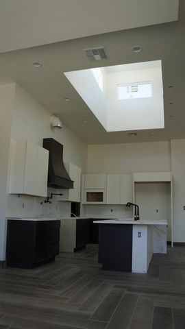 420 Bledsoe Road NW, Los Ranchos, NM 87107