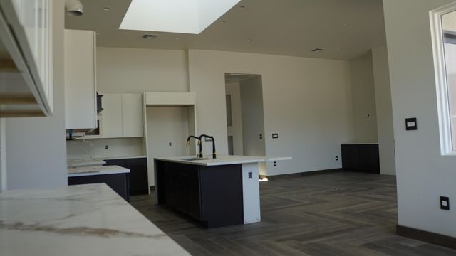 420 Bledsoe Road NW, Los Ranchos, NM 87107