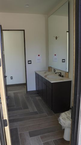 420 Bledsoe Road NW, Los Ranchos, NM 87107