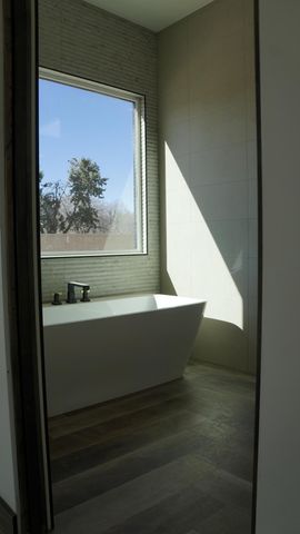 420 Bledsoe Road NW, Los Ranchos, NM 87107