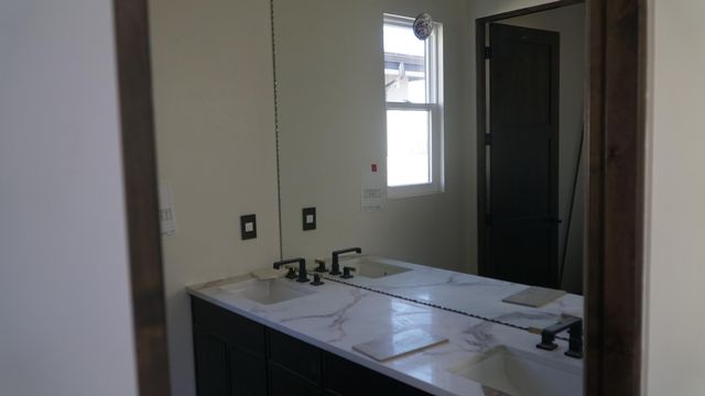 420 Bledsoe Road NW, Los Ranchos, NM 87107