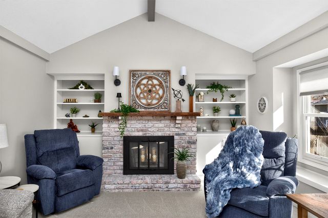 409 39th Street, West Des Moines, IA 50265