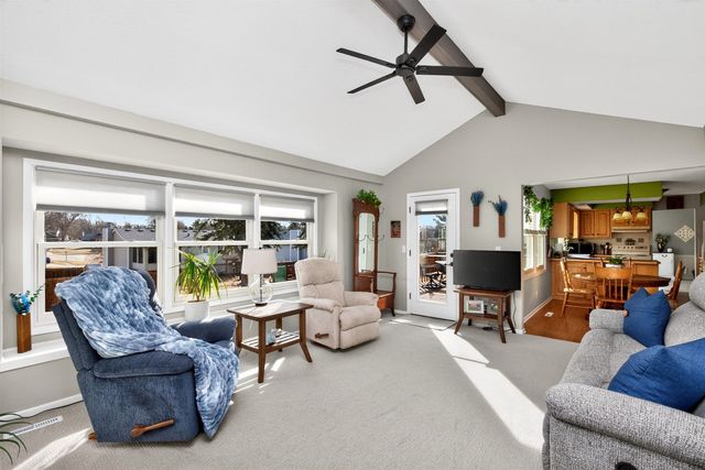 409 39th Street, West Des Moines, IA 50265