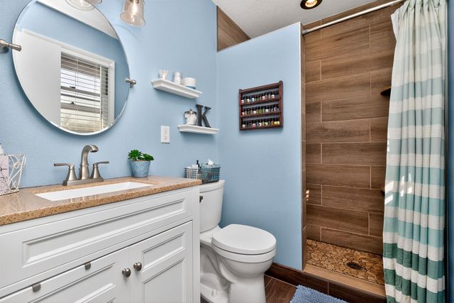 409 39th Street, West Des Moines, IA 50265