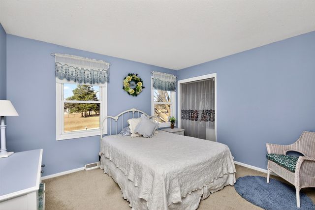 409 39th Street, West Des Moines, IA 50265