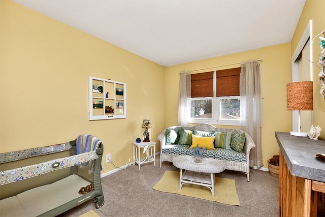 409 39th Street, West Des Moines, IA 50265