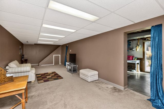 409 39th Street, West Des Moines, IA 50265