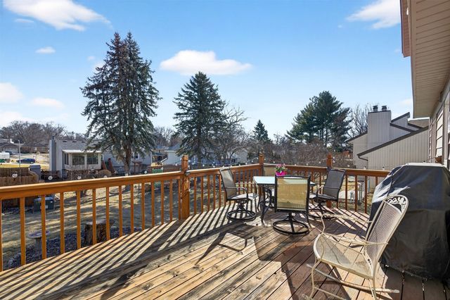 409 39th Street, West Des Moines, IA 50265