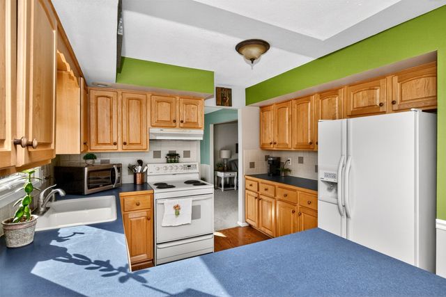 409 39th Street, West Des Moines, IA 50265