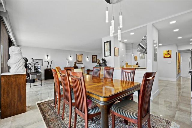 120 Lakeshore Drive 4360, North Palm Beach, FL 33408