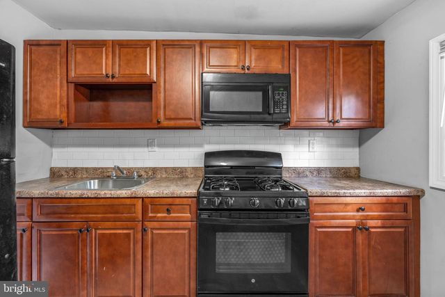 1674 CHURCH ST, Philadelphia, PA 19124