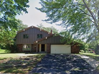 2409 Pendleton PLACE, Waukesha, WI 53188