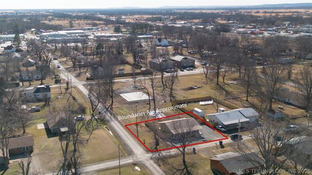 207 NE 2nd Street, Adair, OK 74330