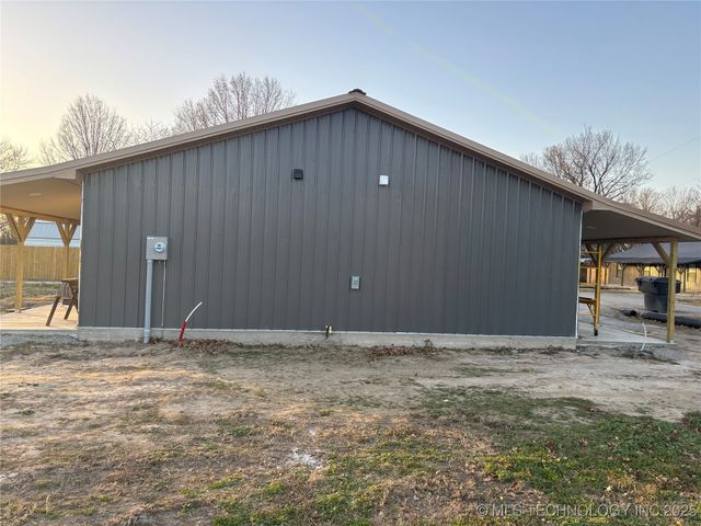 207 NE 2nd Street, Adair, OK 74330